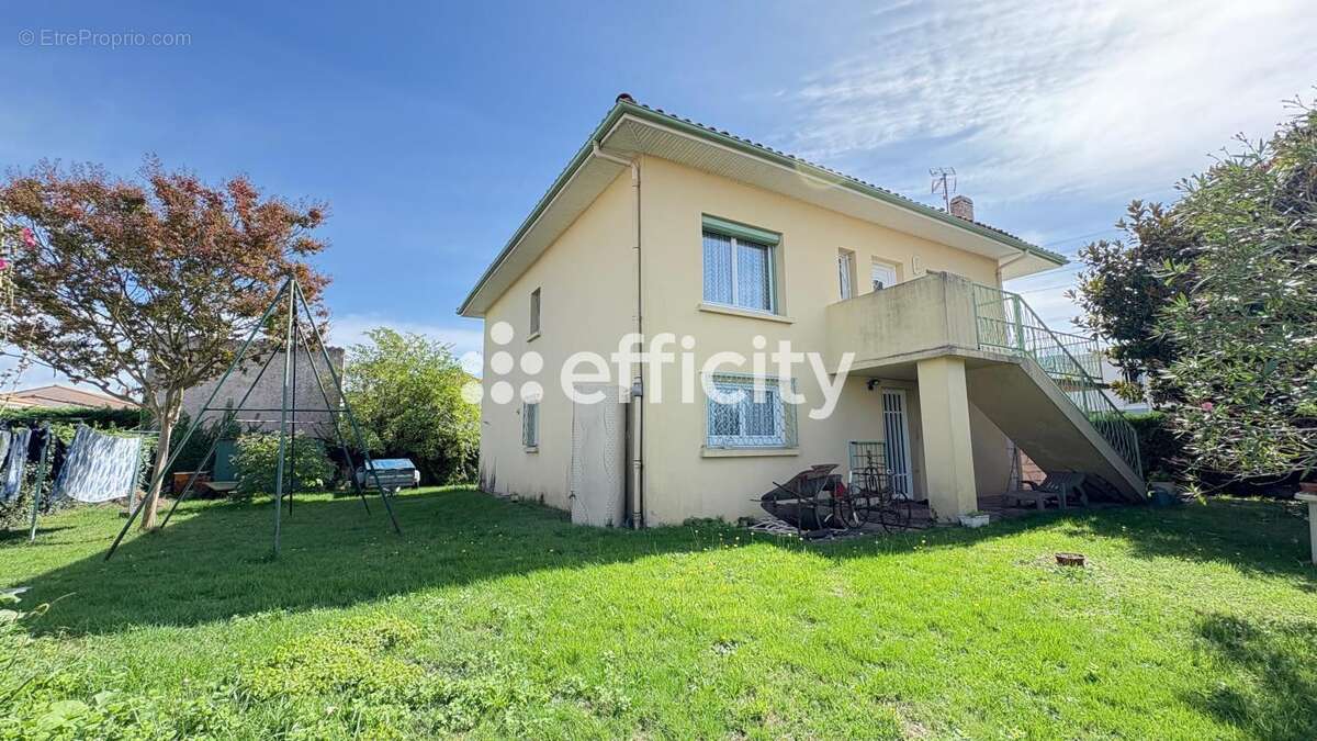 Maison à SAINT-GEORGES-DE-DIDONNE