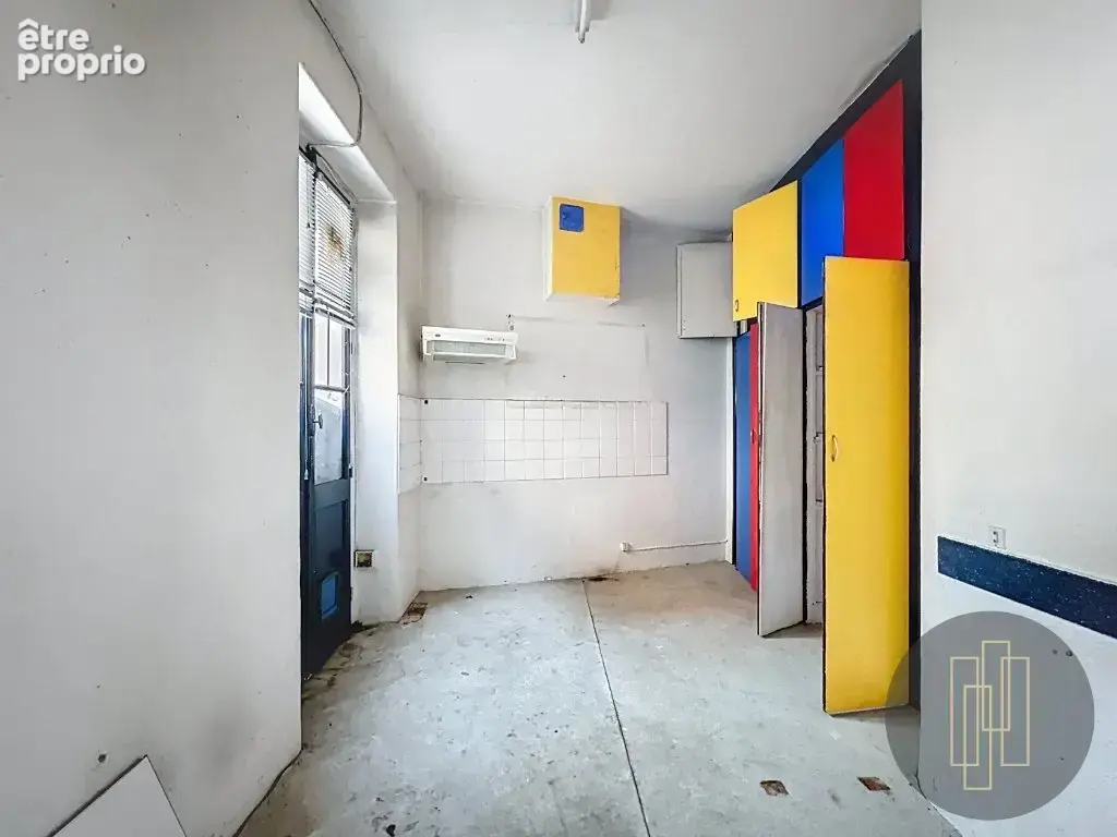 Immeuble de rapport 374.7 m² / tarare - photo 12