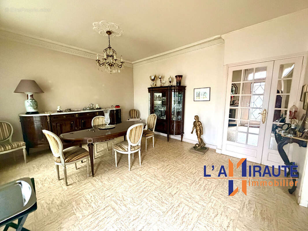 Maison à MAISONS-LAFFITTE