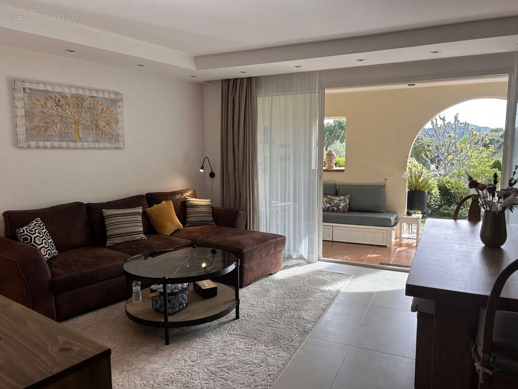 Appartement à MALLEMORT