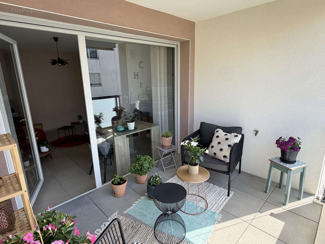Appartement à CRAPONNE