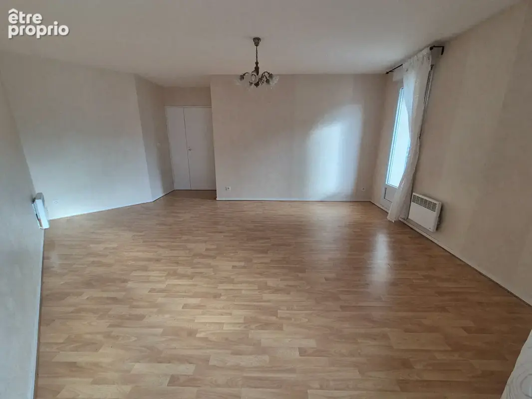 Appartement à AUNEAU