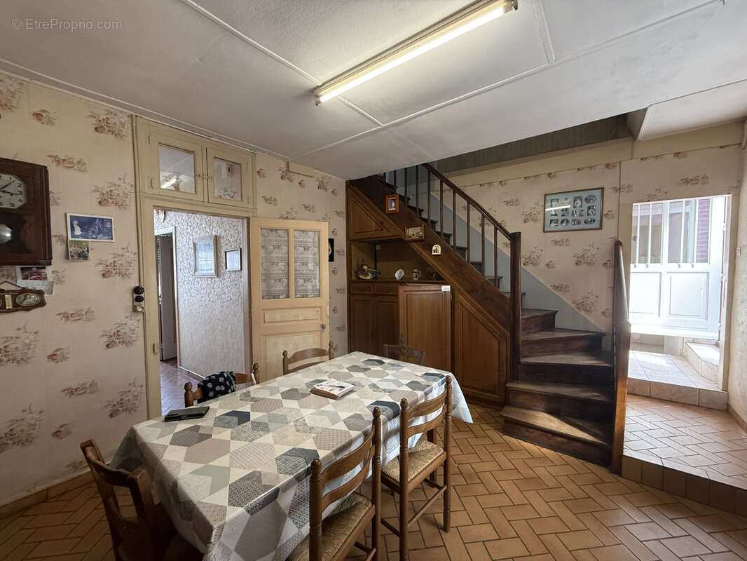 Maison à JUVIGNY-LE-TERTRE