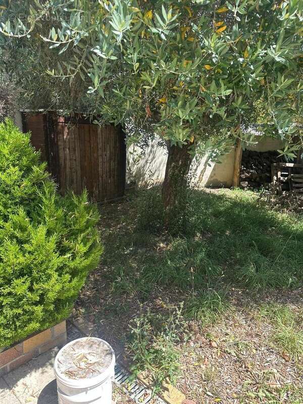 Maison 110 m² à Combs-La-Ville  - photo 2