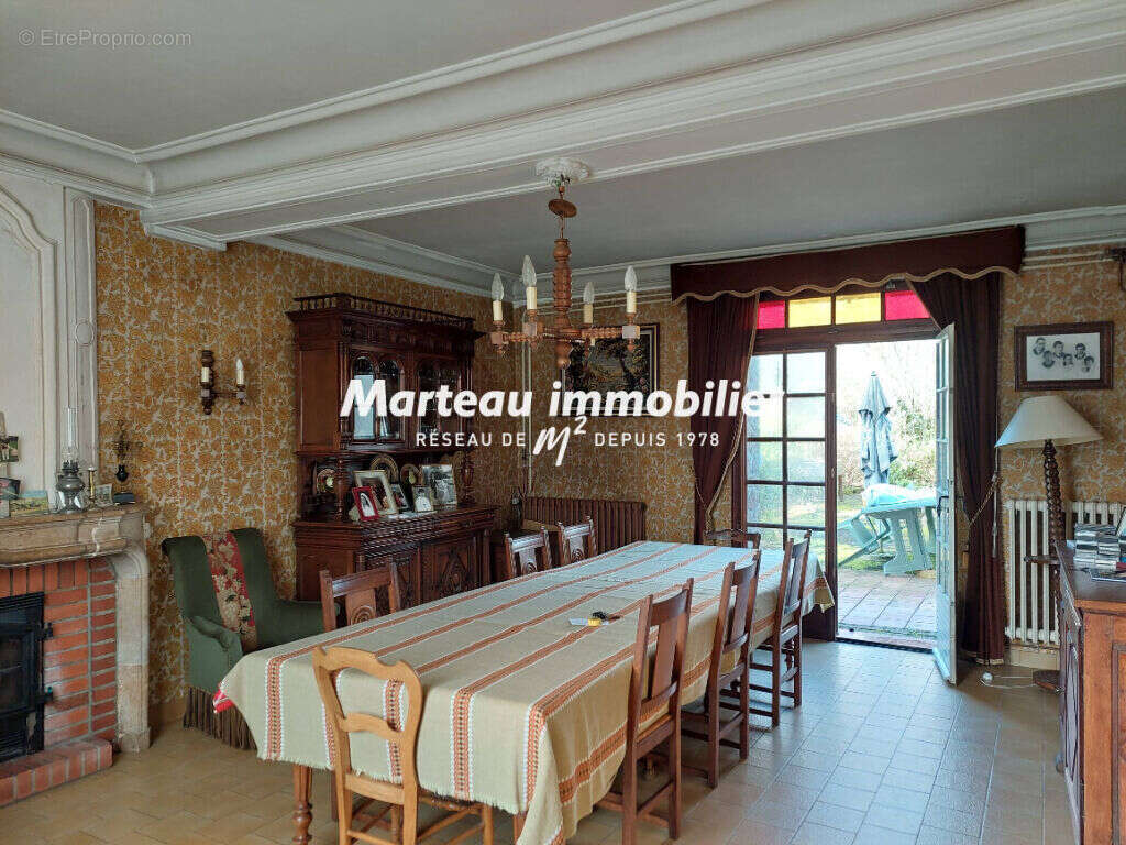 Maison à PRUILLE-LE-CHETIF