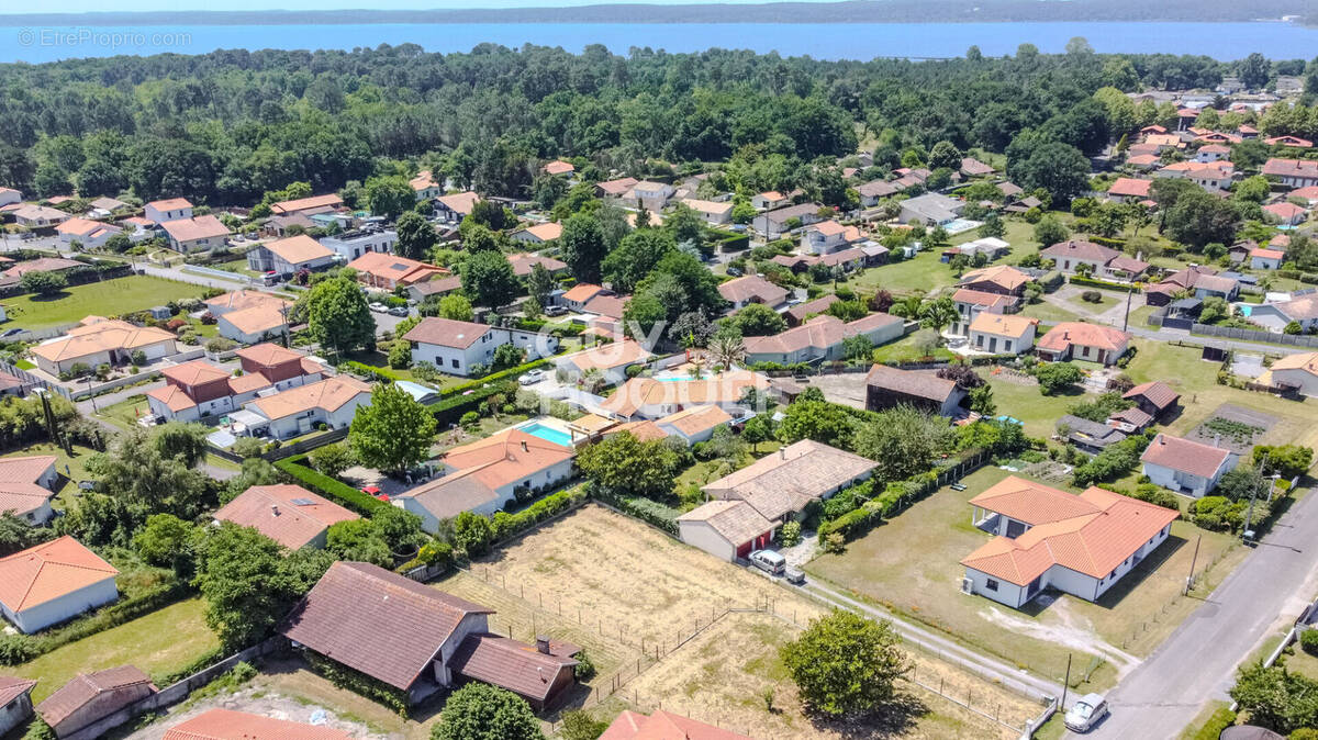 Terrain à BISCARROSSE