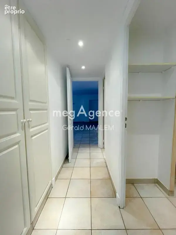 Appartement de 93m² avec garage à Cogolin - photo 9