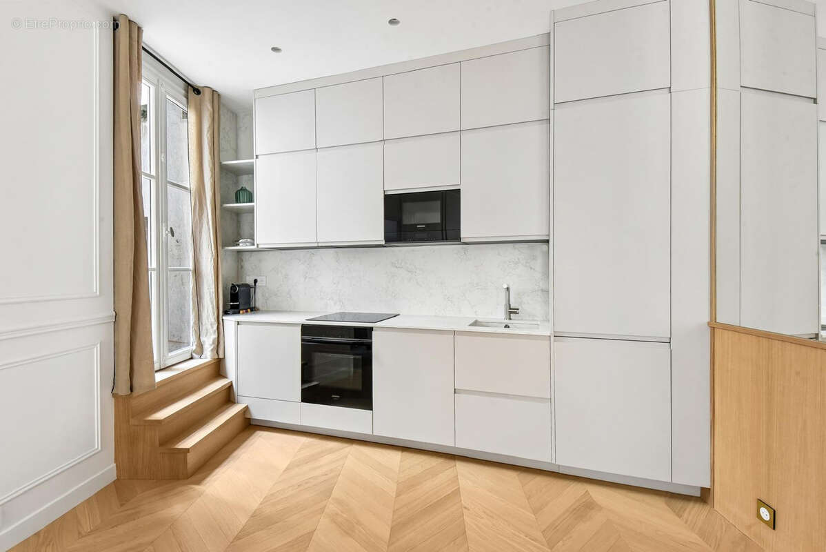 Appartement à PARIS-6E