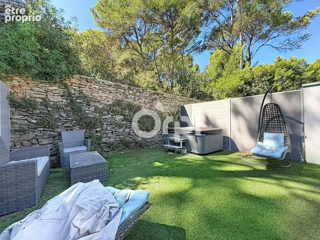 ** Maison 3 pièces 88 m2 + remise 24 m2 - Stationnements et jardin ** - photo 6