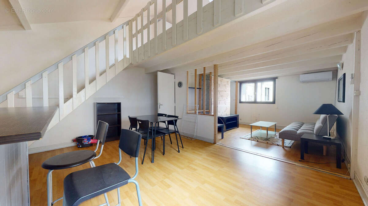 Appartement à MOULINS