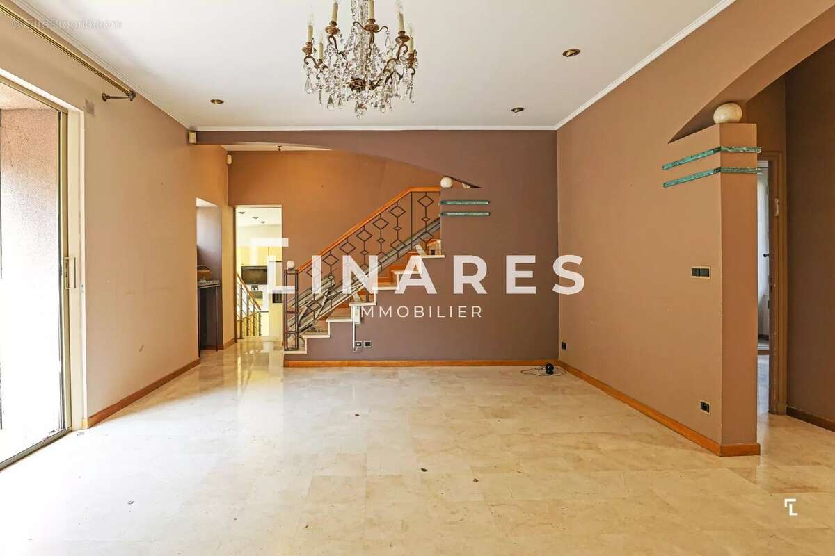Maison à MARSEILLE-8E