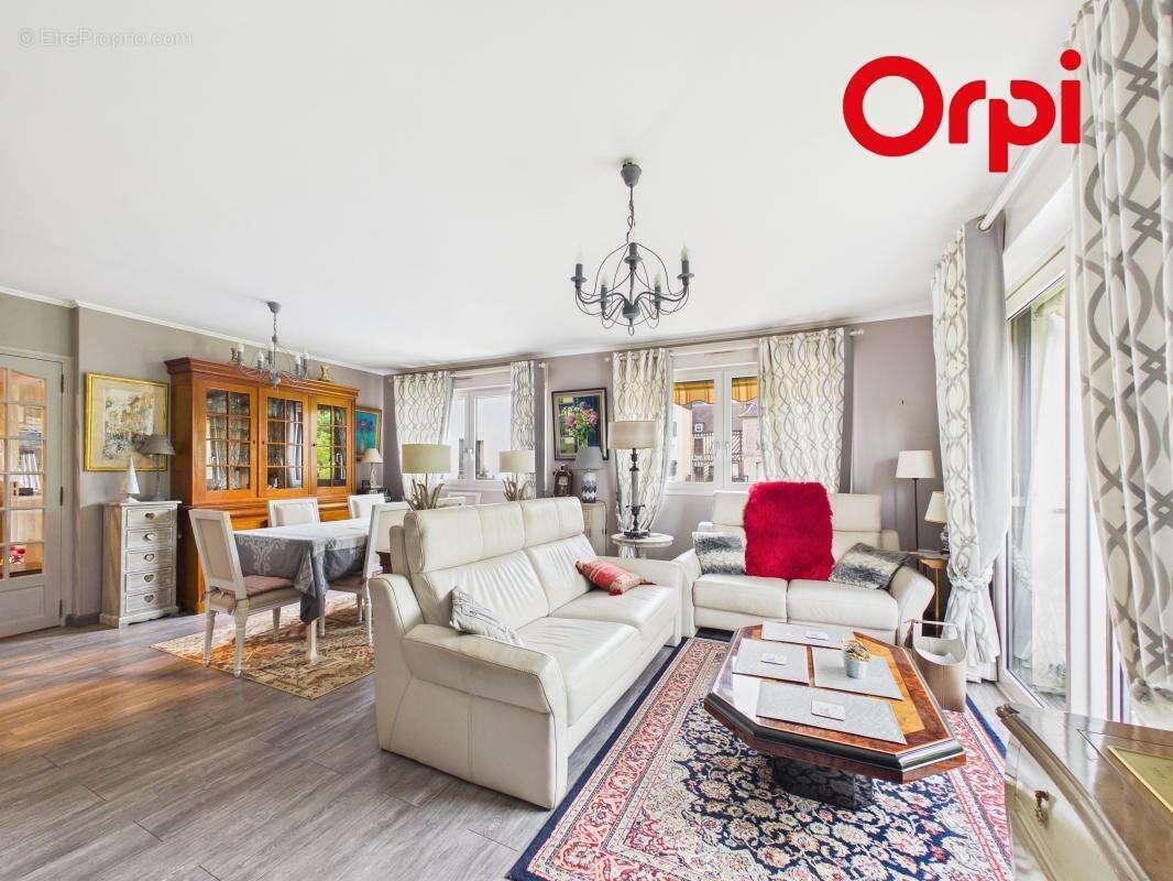 Appartement à BERNAY