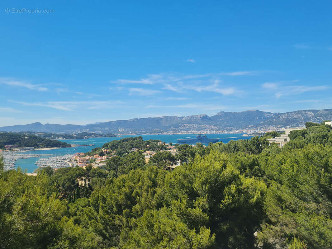 Appartement à SAINT-MANDRIER-SUR-MER