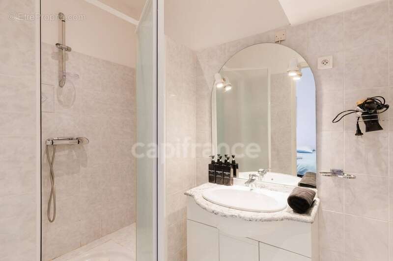 Cannes Centre appartement 3 pièces – terrasse – 2 chambres – Potentiel investissement locatif - photo 10