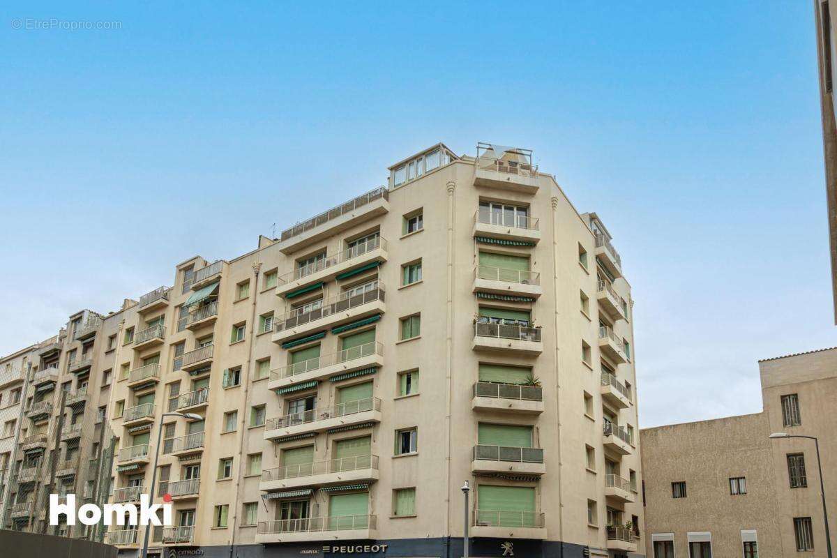 Appartement à MARSEILLE-4E