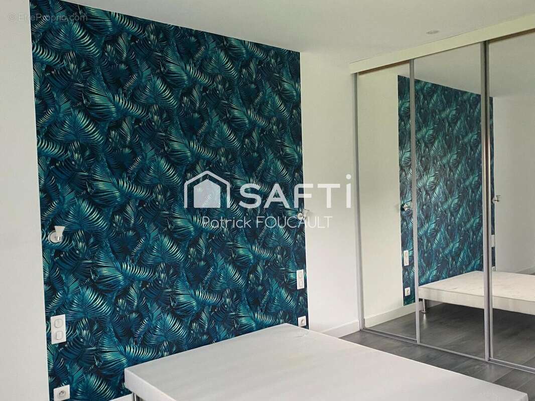 Photo 7 - Maison à LUSIGNAN