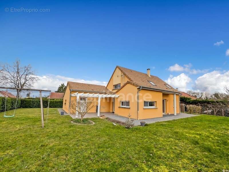 Maison à SAINT-GERMAIN-DU-PLAIN