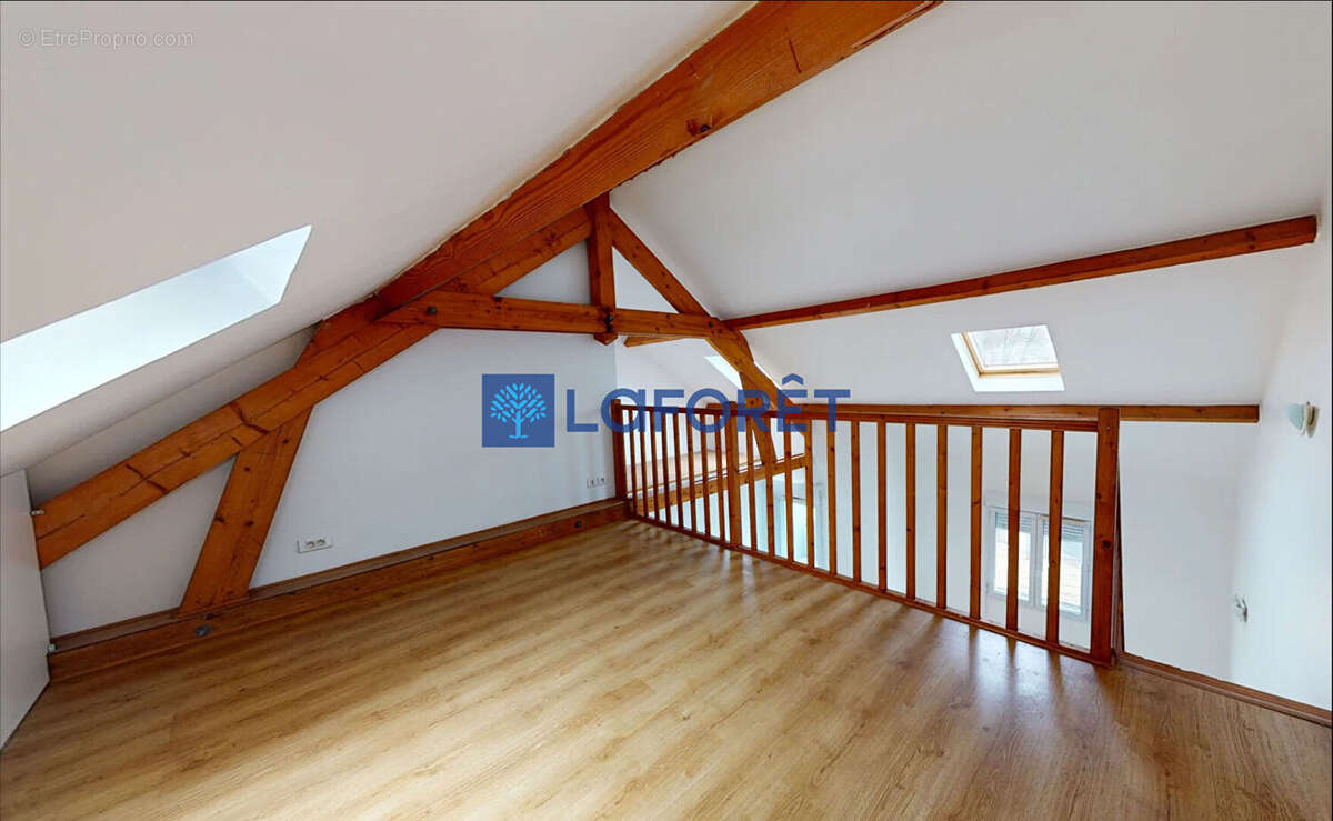 Appartement à SAVIGNY-SUR-ORGE