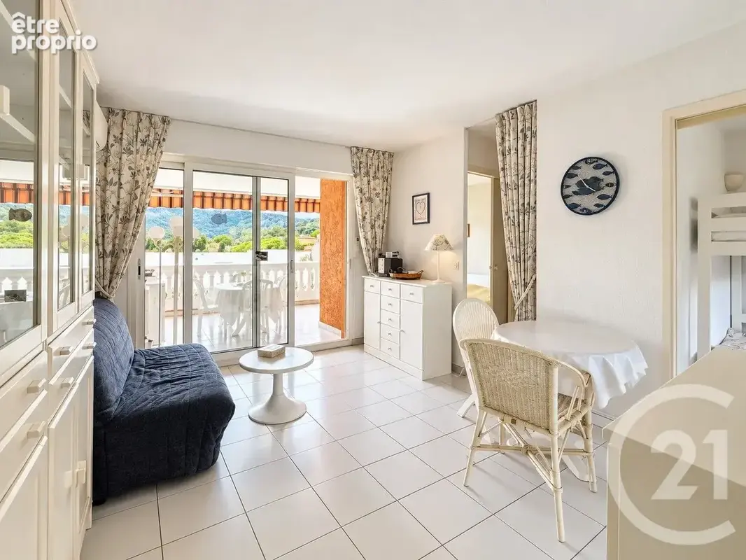 Appartement 3 pièces 39 m² à vendre à Le Lavandou (83980) - photo 3