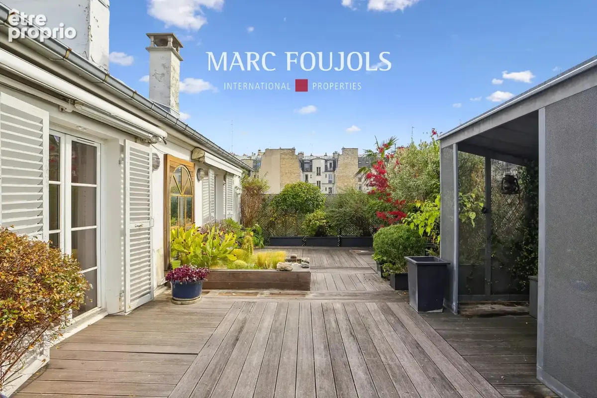 Paris XVII. Villa des Ternes. Appartement avec terrasse. - photo 3