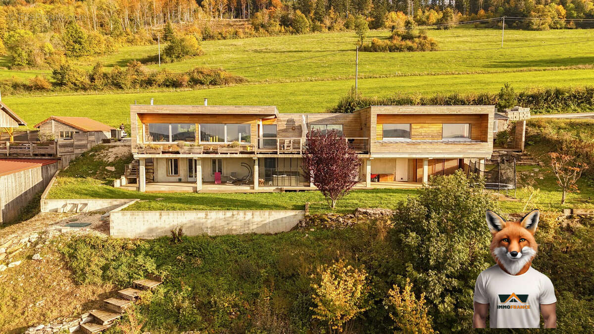 Maison à PLAIMBOIS-VENNES