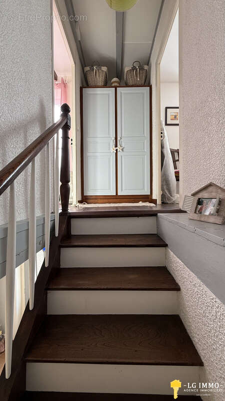 Maison à BRIE-SOUS-MORTAGNE