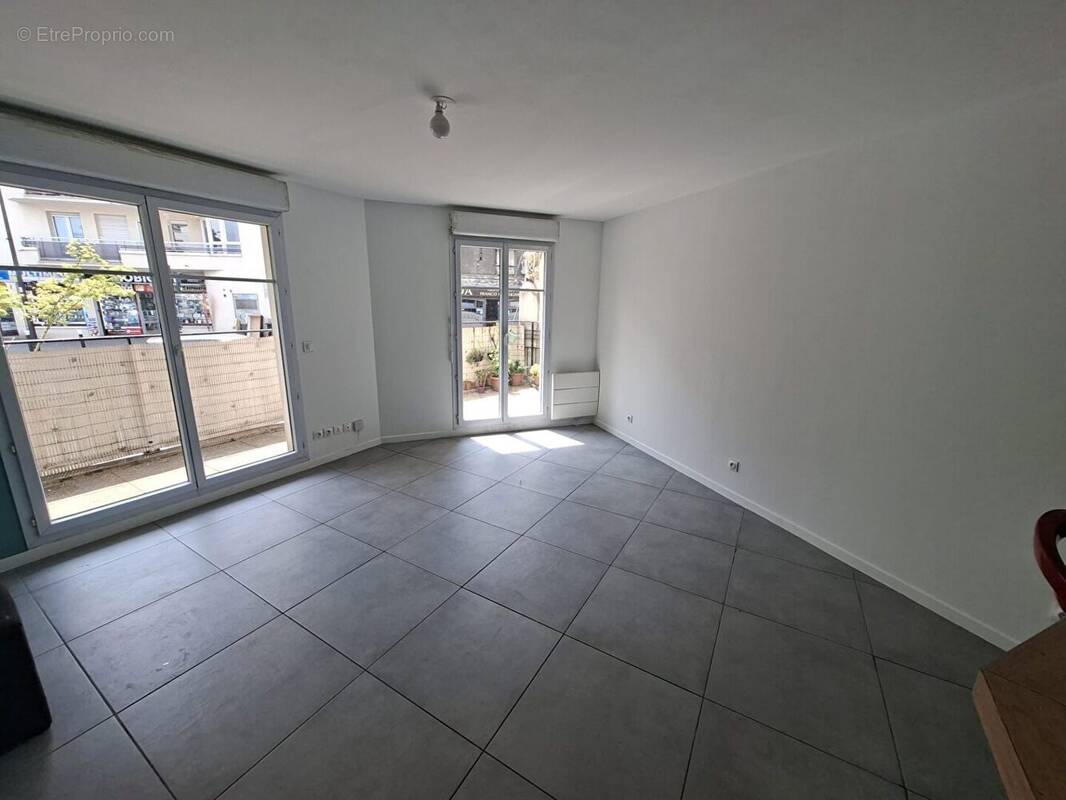 Appartement à LE BOURGET