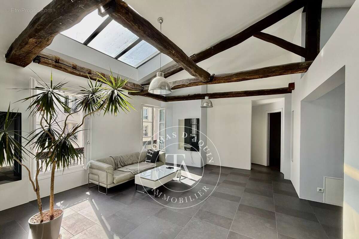 Appartement à PARIS-18E