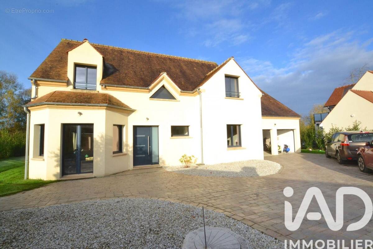 Photo 1 - Maison à BOISSETS