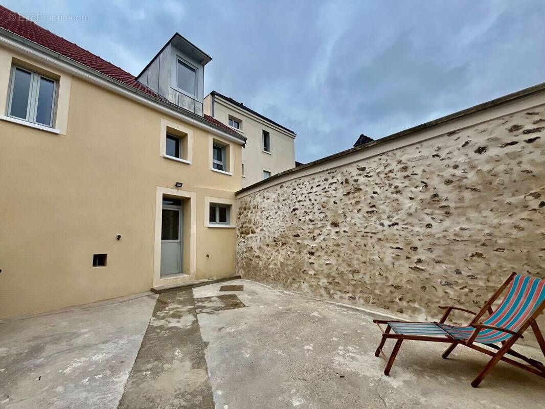 Maison à COURDIMANCHE