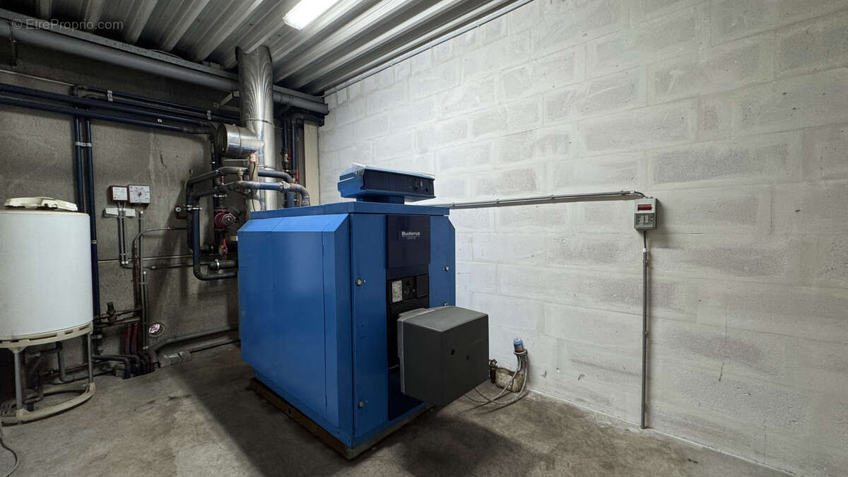 Commerce à SUNDHOUSE