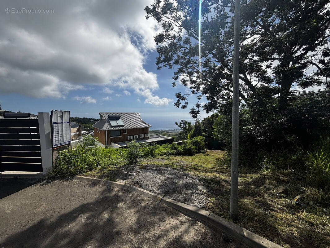 Terrain à SAINT-PAUL