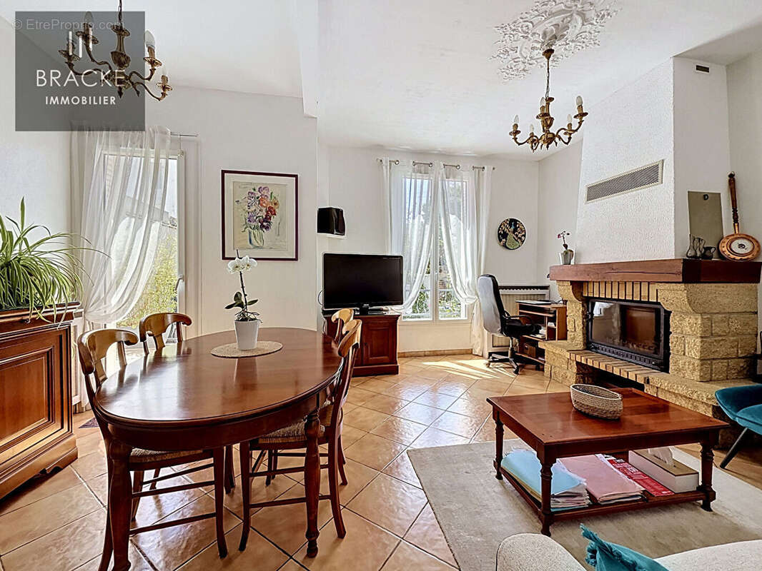 Maison à BOIS-COLOMBES