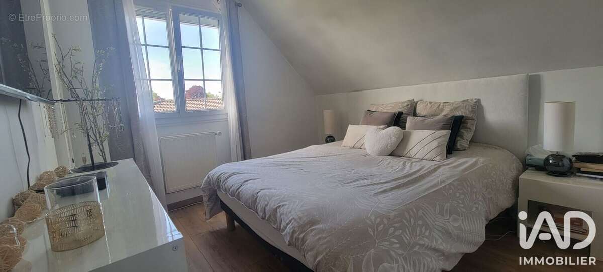 Photo 9 - Maison à LE MESNIL-ESNARD