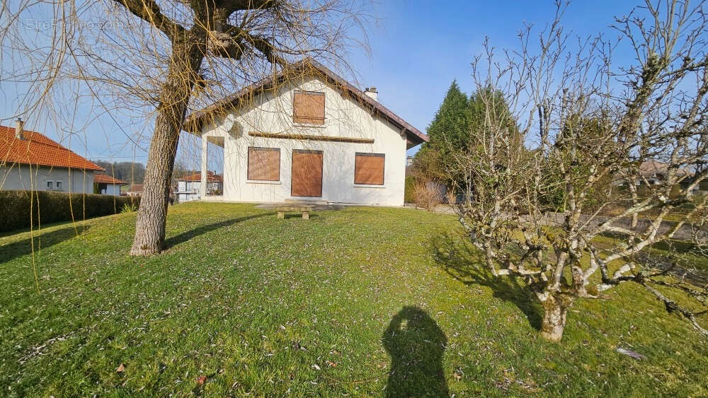Maison à DARNEY
