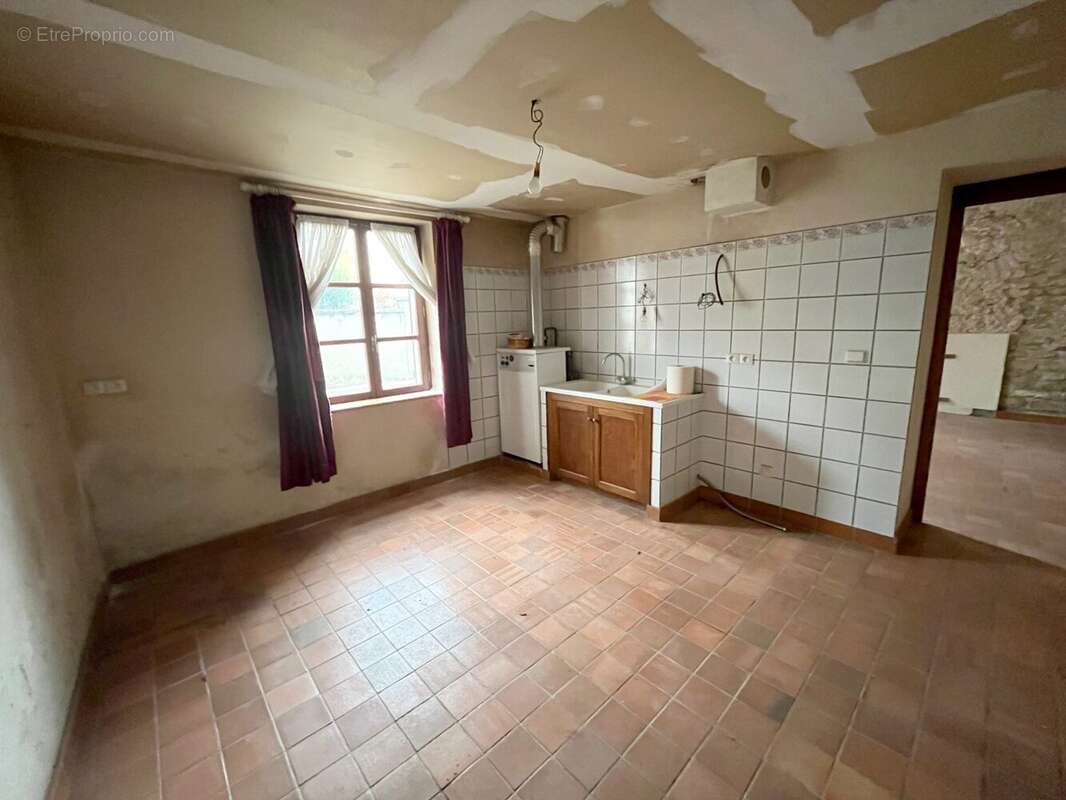 Maison à ISSOU