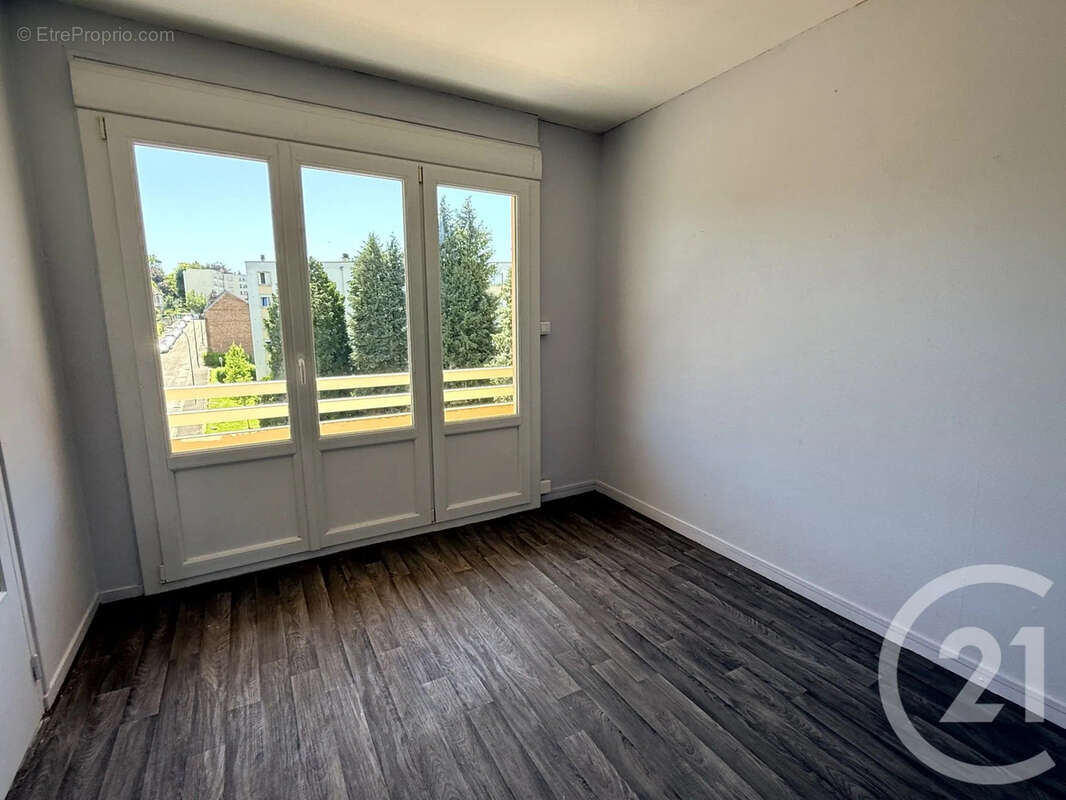 Appartement 55 m² à Saint-Quentin  - photo 4