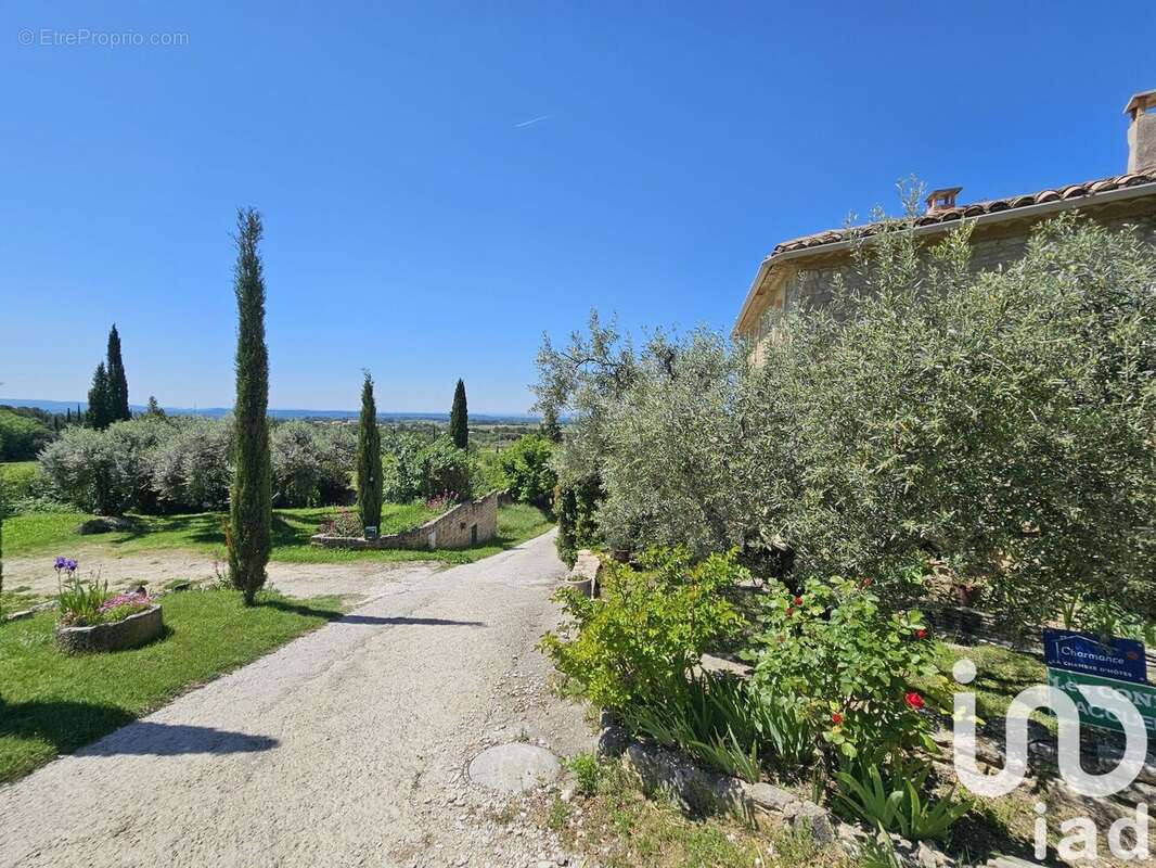 Maison 362 m² à Saint-Pierre-De-Vassols  - photo 3