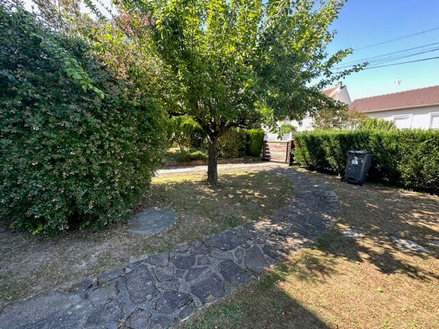 Maison à BURES-SUR-YVETTE