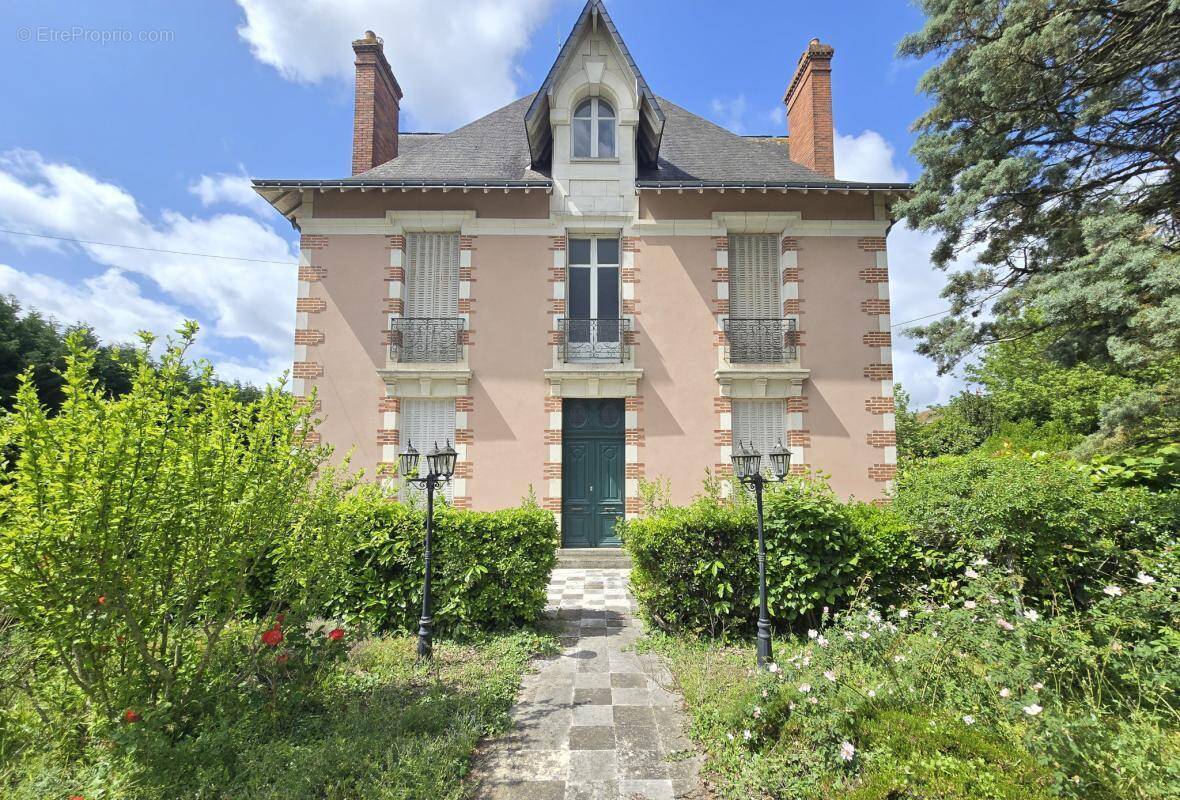 Maison à SABLE-SUR-SARTHE