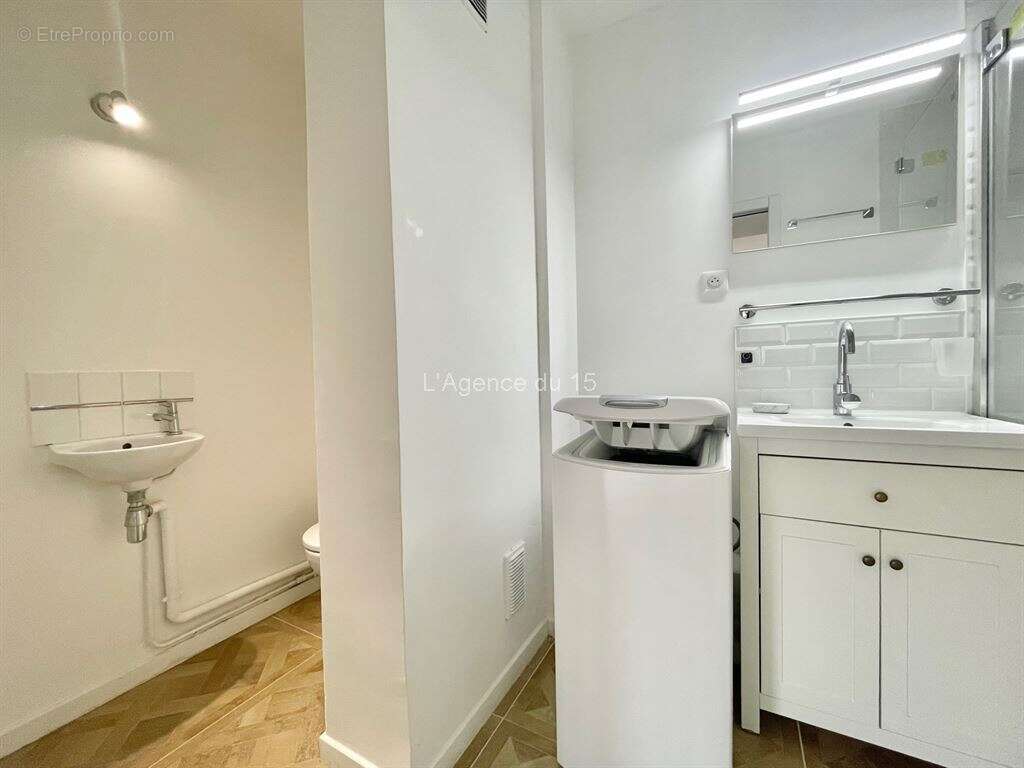 Appartement à PARIS-15E