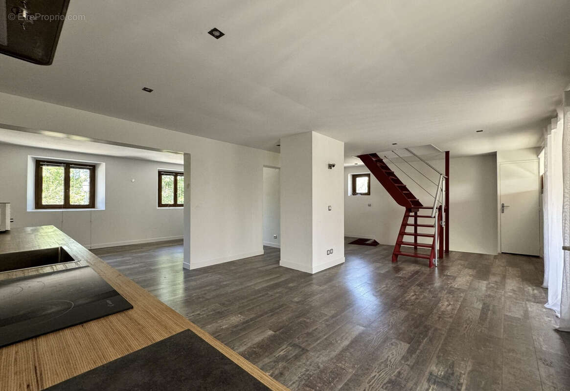 Salon Séjour - Maison à QUINTAL