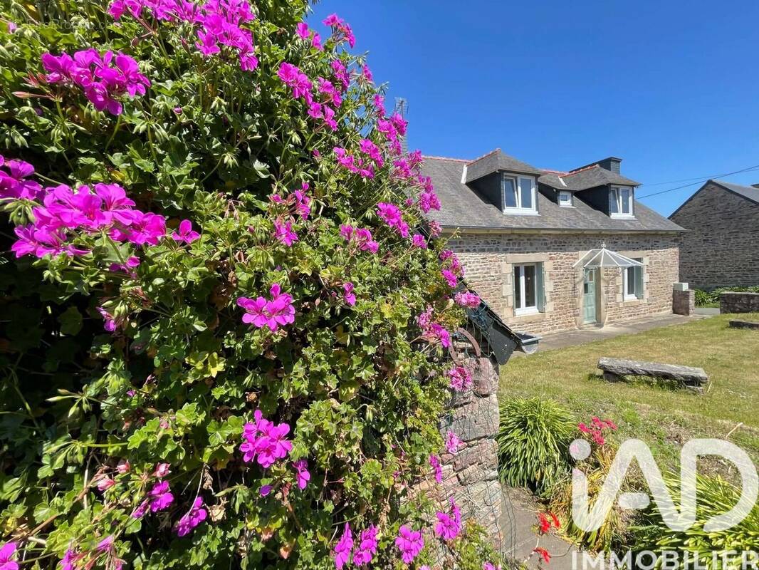 Photo 1 - Maison à PAIMPOL