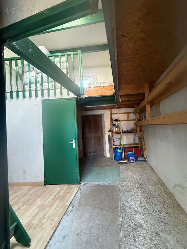 PORNIC - Maison de ville avec cour et haut potentiel - photo 3
