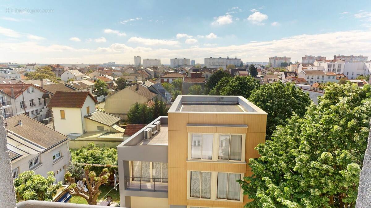 Appartement à LA COURNEUVE