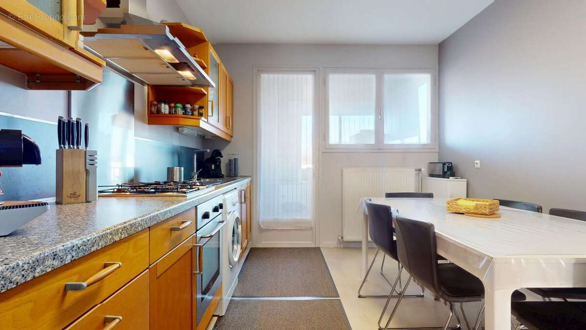 Appartement à LYON-5E