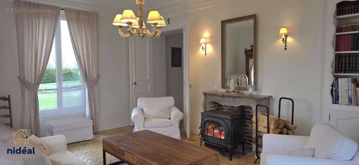 2EME SALON - Maison à GAILLON