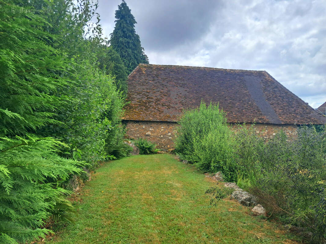 Maison à MONTGIBAUD