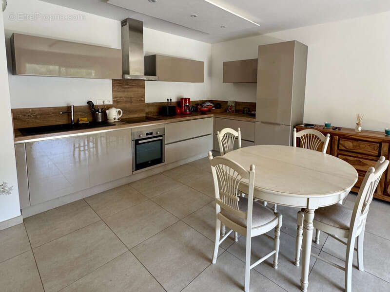 Appartement T3 lumineux avec terrasse, vue dégagée et parking – L’Île-Rousse (20) - photo 5
