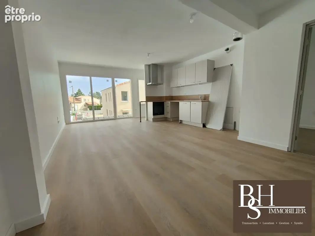 Appartement 3 pièces 59 m² à vendre à Saint-Benoit (86280) - photo 1